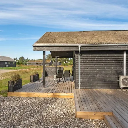 Carla - 1-5km From The Sea In Nw Jutland By Interhome *